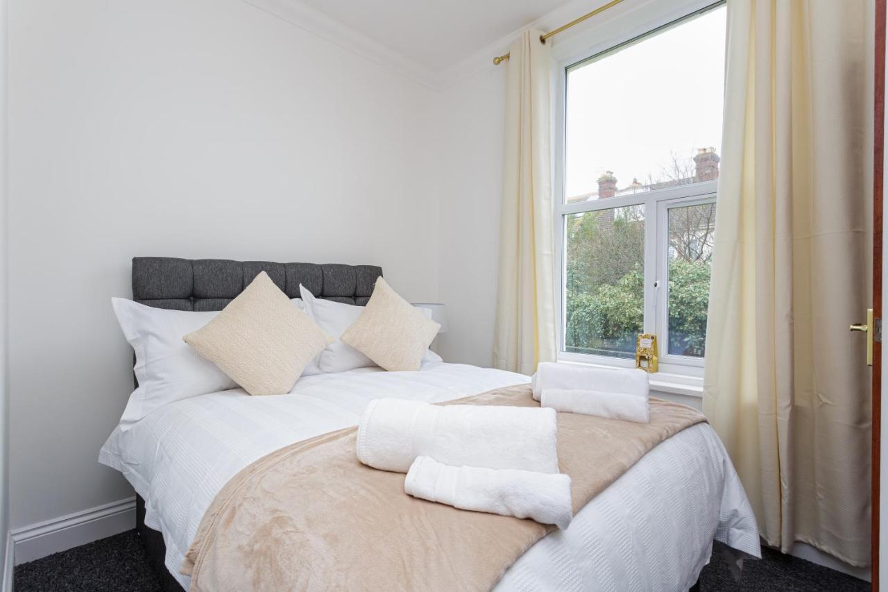 ลักชัวรี กรานาดา อพาร์ตเมนต์ Apartment พอร์ตสมัธ ห้อง รูปภาพ