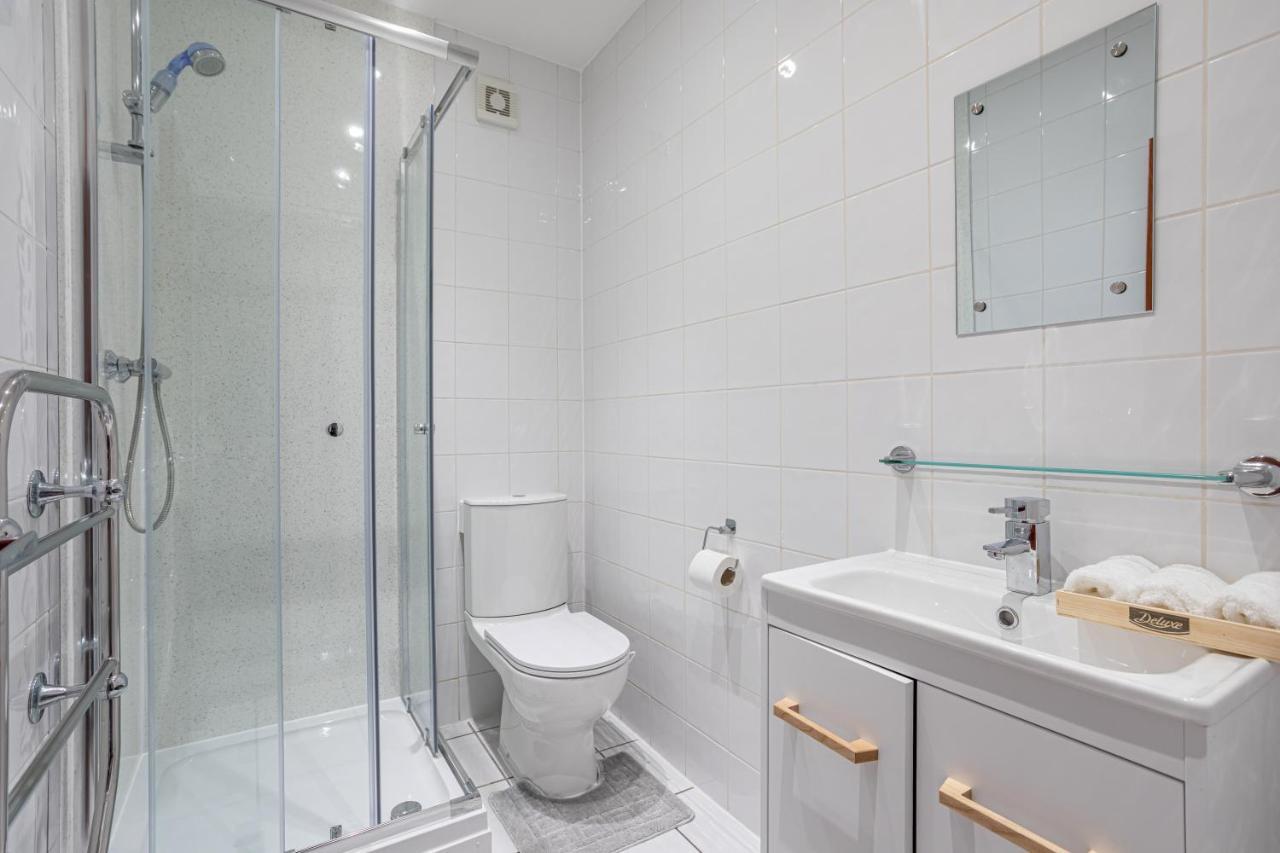 ลักชัวรี กรานาดา อพาร์ตเมนต์ Apartment พอร์ตสมัธ ภายนอก รูปภาพ